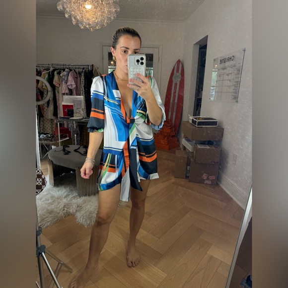 Designer silk short set - Picture 4 of 4